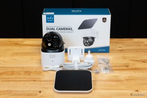 eufy-security-solocam-s340-with-mounting-plate-screws-usb-c-cable-extension-cable-and-solar-panel-in-front-of-boxjpg_53495509526_o.jpg Eufy SoloCam S340